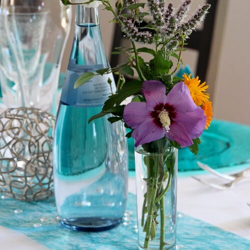 table-decorations-1141343_1920